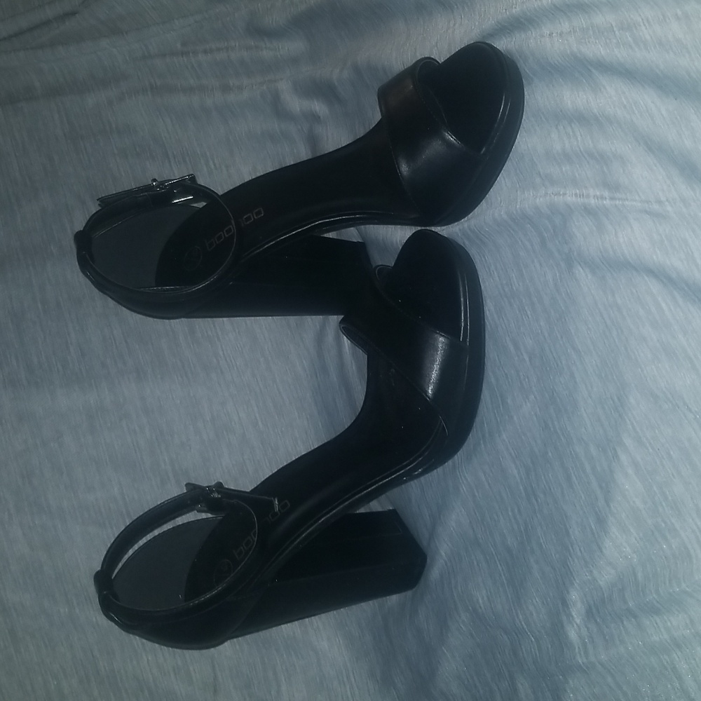 Boohoo Black Chunky Heeled Sandals